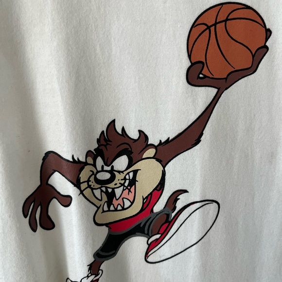 Looney Tunes Warner Bros. y2K 2007 Tasmanian devil Muscle Tank Top - Picture 7 of 11